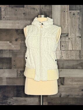 Powder River Outfitters faux fur vest small glam rhinestones western winter